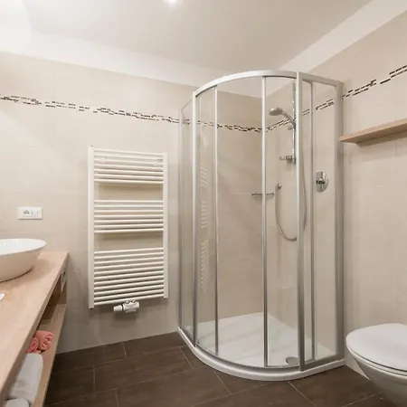 Meinhardt سكين