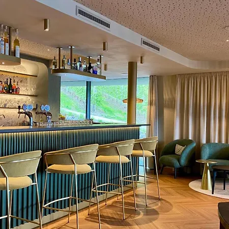Meinhardt Hotel 4*